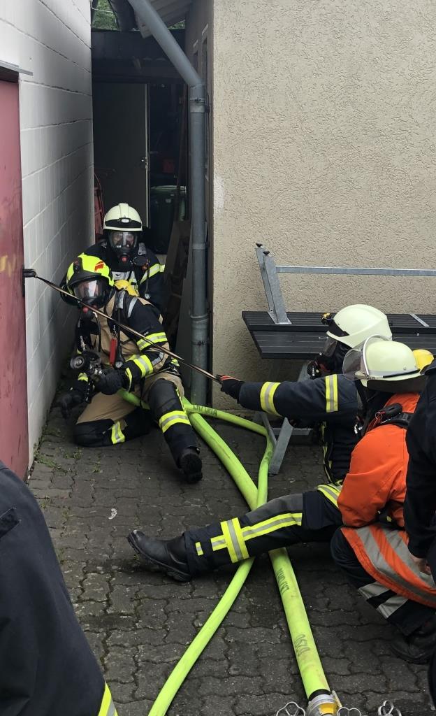 Bild 1 Tueroeffnung Brandraum